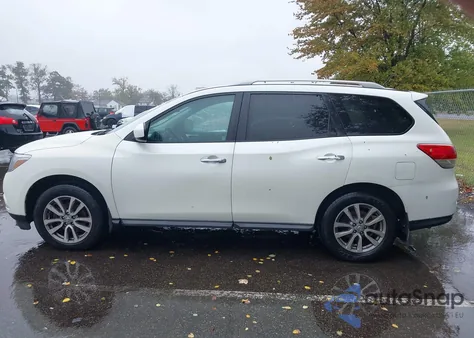 2016 Nissan Pathfinder Sv z USA, uszkodzony, nr VIN 5N1AR2MM6GC624294